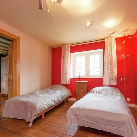 Medieval Farmhouse With Private Garden Holiday home *