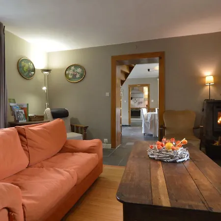 Semesterbostad Medieval Farmhouse With Private Garden Waimes